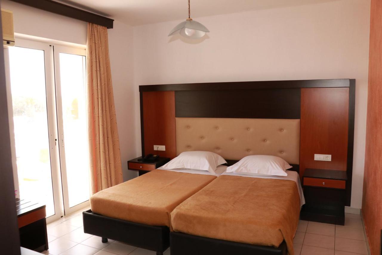 Corali Hotel Tigaki Buitenkant foto